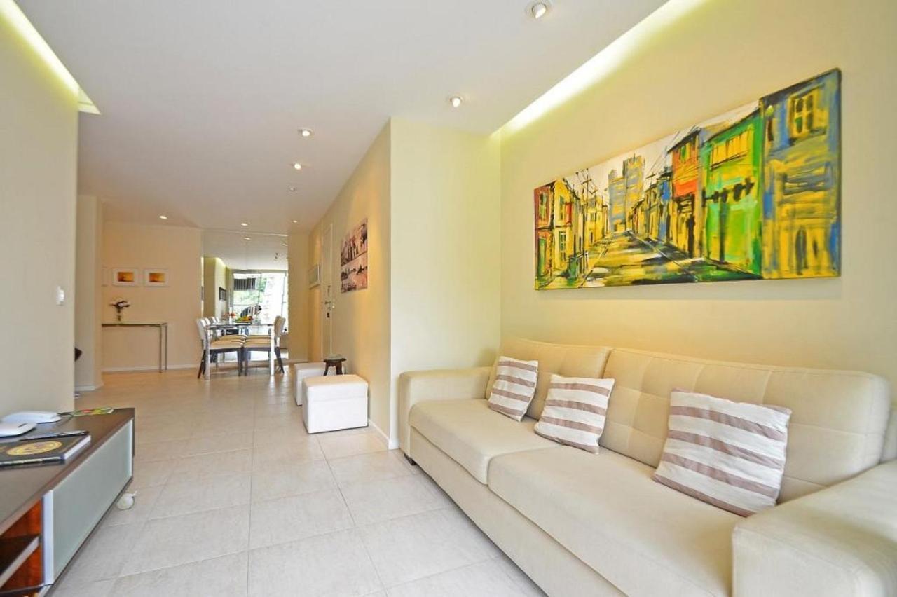 Confortavel E Seguro 2 Quartos Com Varanda No Leme Apartamento